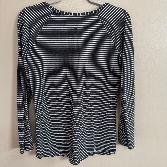 Lululemon Long Sleeve Modern Stripe Heathered Black White size 10 - Picture 3 of 5